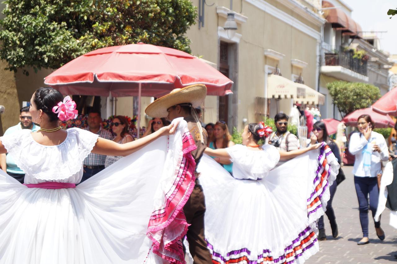 Casa De Los Soles B&B Hostal Tlaquepaque Eksteriør billede