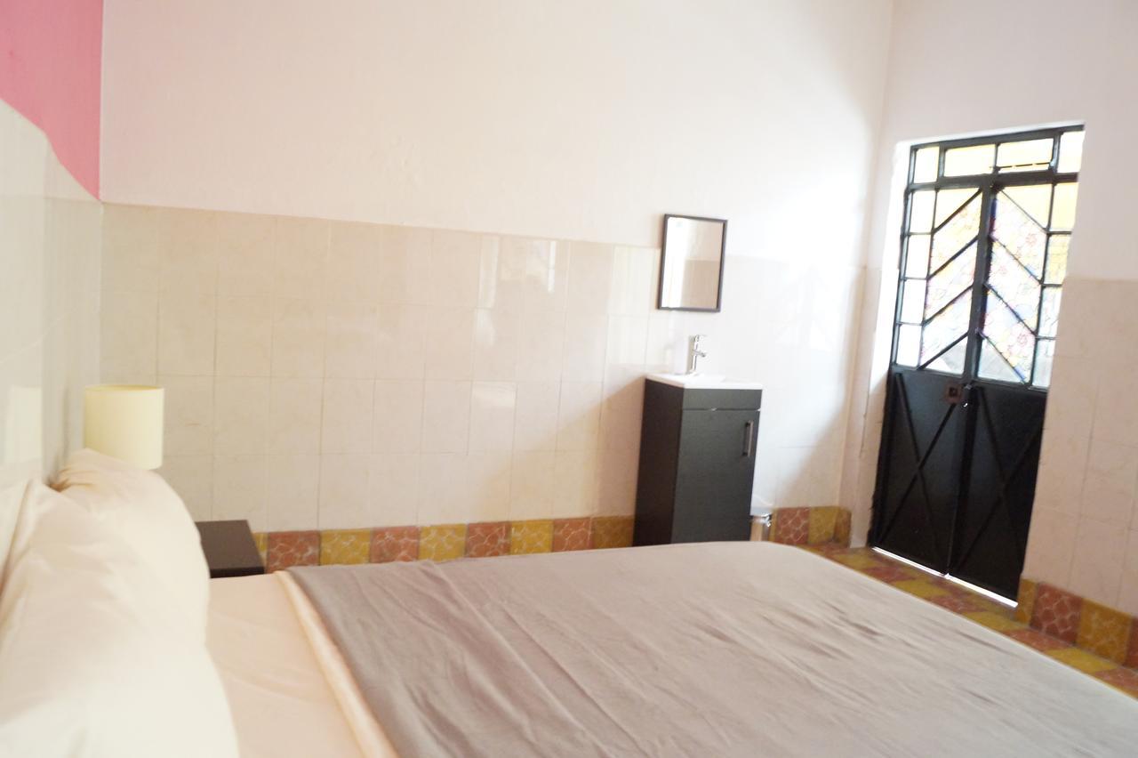 Casa De Los Soles B&B Hostal Tlaquepaque Eksteriør billede